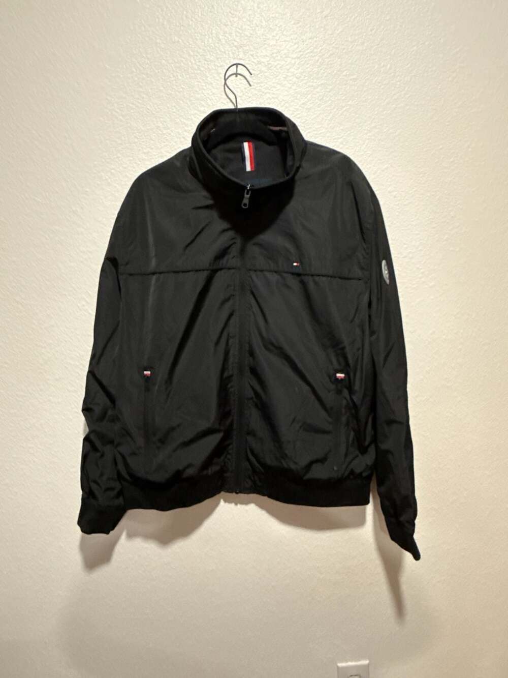 VNTG Tommy Hilfiger Men's Lightweight Water Resistant Yacht Jacket in Black